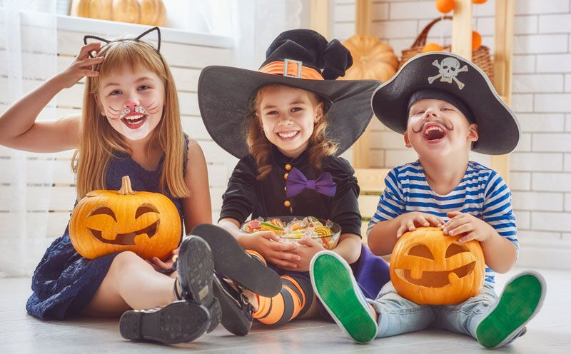 10 Safety Considerations for Trick-or-Treaters